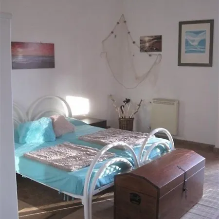 Mari Pintau בית הארחה