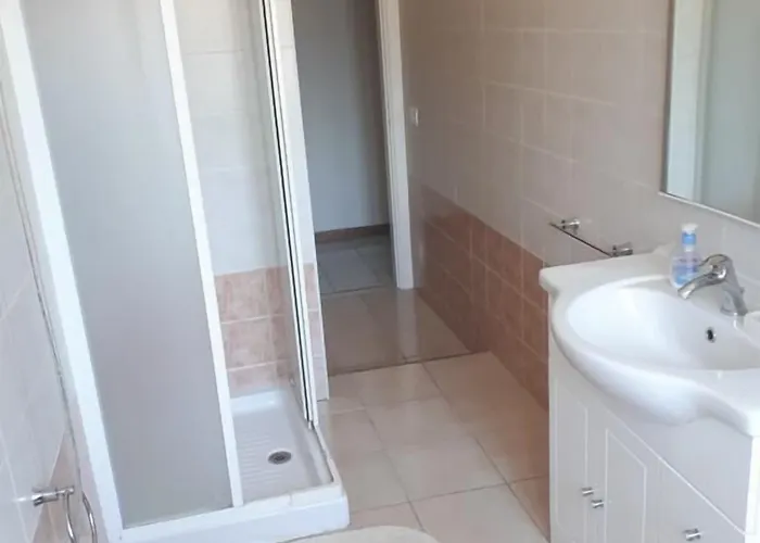 Mari Pintau بيت ضيافة *